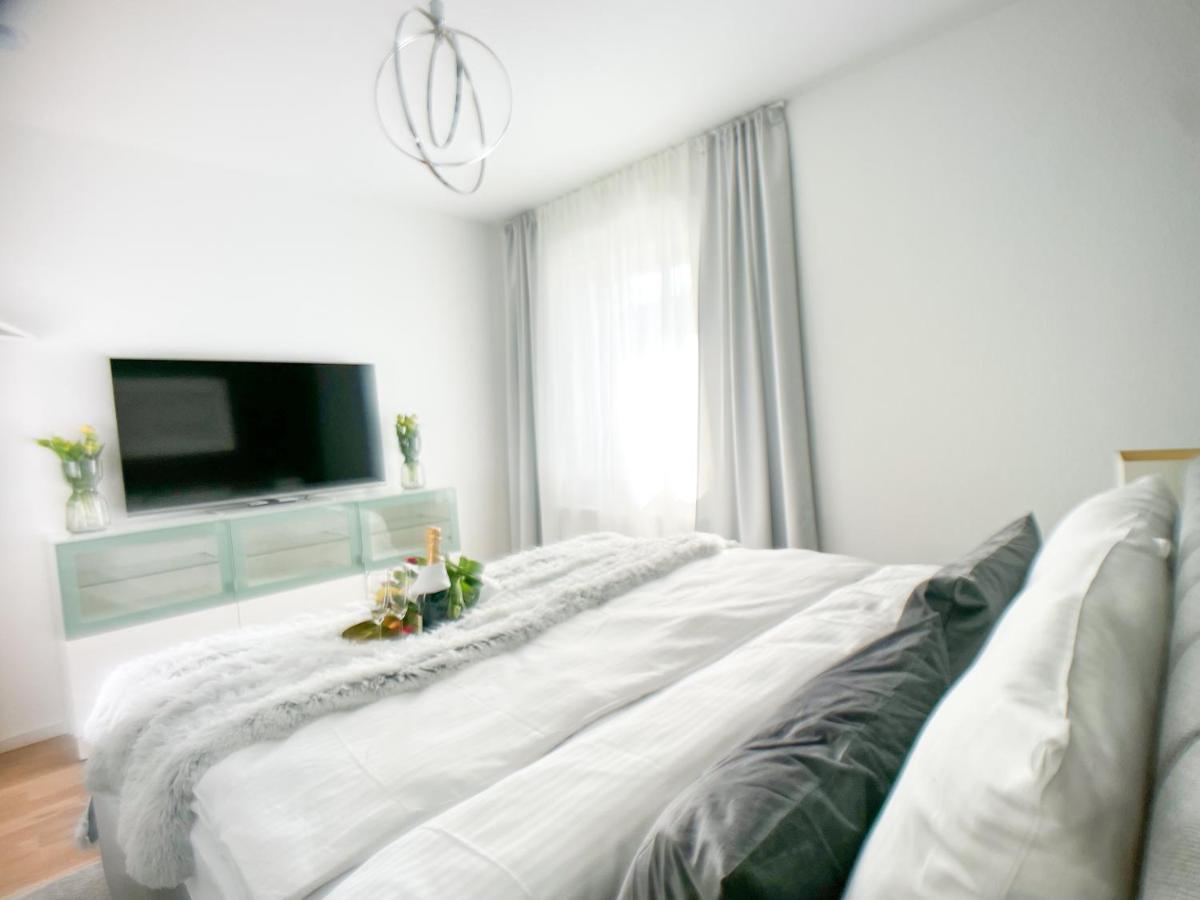 M-Style 02 Apartment Mit Balkon 24H Self-Check-In, Free Parking, Netflix Nuremberg Luaran gambar