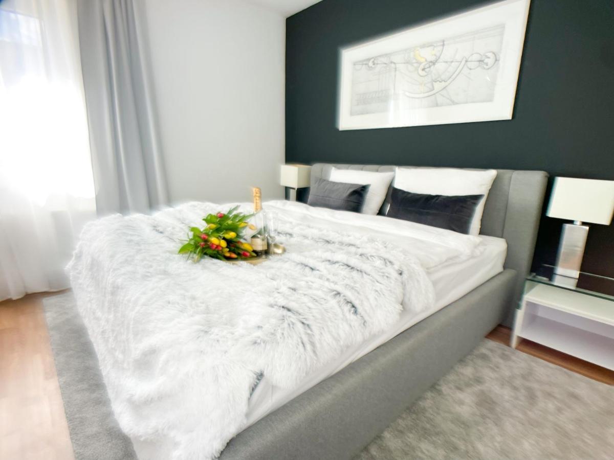 M-Style 02 Apartment Mit Balkon 24H Self-Check-In, Free Parking, Netflix Nuremberg Luaran gambar
