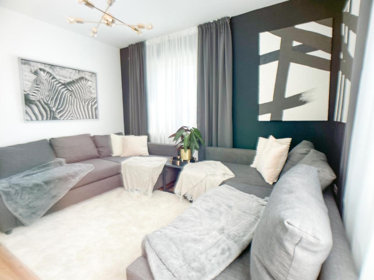 M-Style 02 Apartment Mit Balkon 24H Self-Check-In, Free Parking, Netflix Nuremberg Luaran gambar