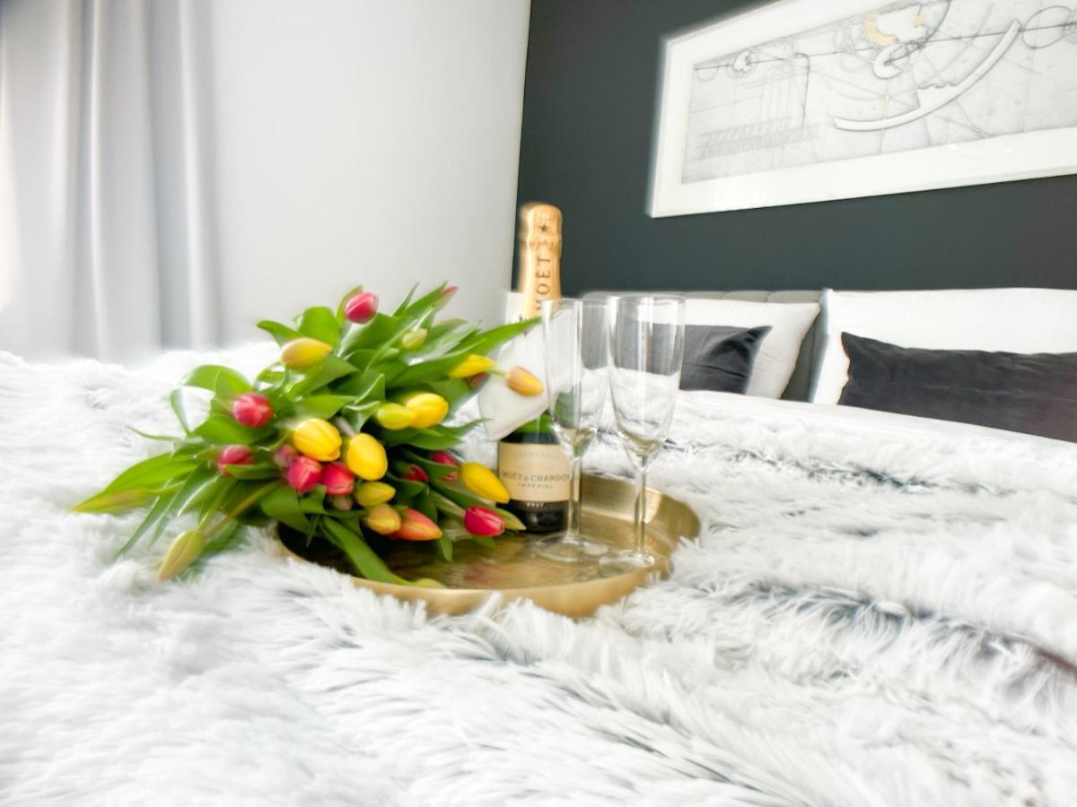 M-Style 02 Apartment Mit Balkon 24H Self-Check-In, Free Parking, Netflix Nuremberg Luaran gambar
